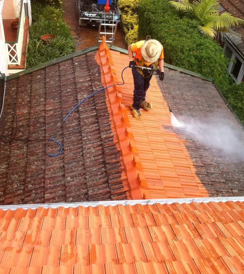 roof-cleaning-scaled